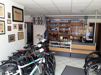 Fahrrad-Städtler - Blick in die kleine Fahrradwerkstatt in Dresden